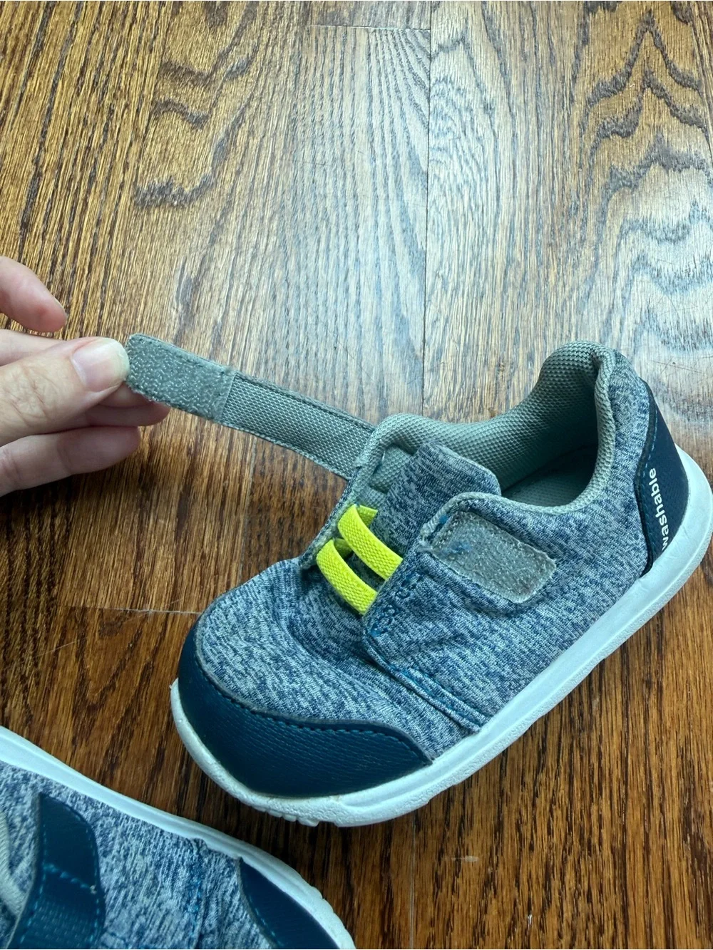 See Kai Run Basics Sneakers Sz 7